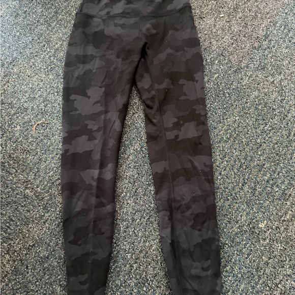 Lululemon Wunder Train Black Camo Leggings Size 4 - Picture 1 of 2